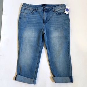 Womens Size 16 Indigo Jean Capri, new